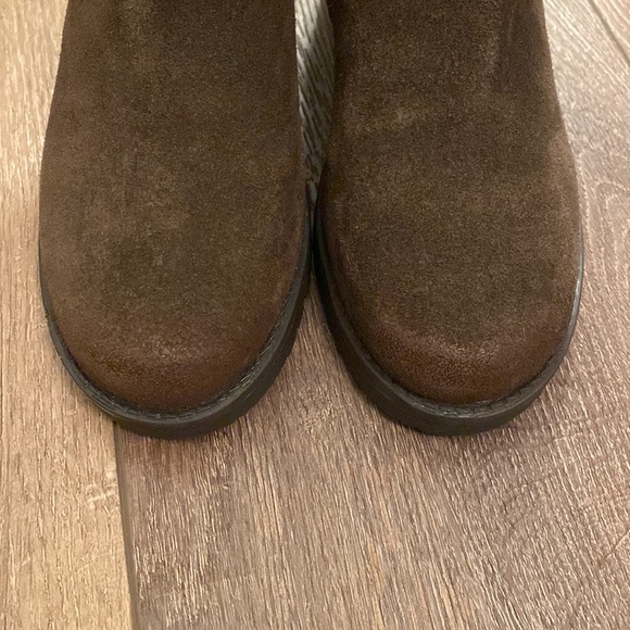 NWOB and never-worn Vintage Foundry Co. Olive Suede Faux Fur Boots Size 6.5 - Picture 6 of 11